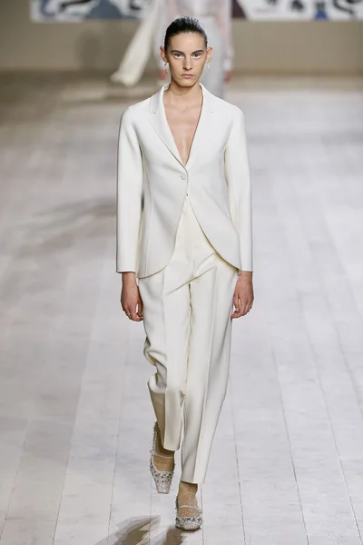 Look 6
